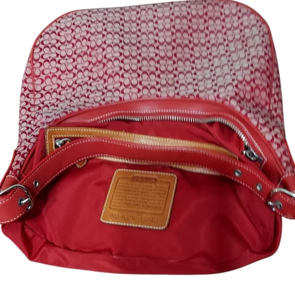 Coach Signature C Jacquard & Leather Soho Hobo Bag No. 6343 EUC - Picture 11 of 11